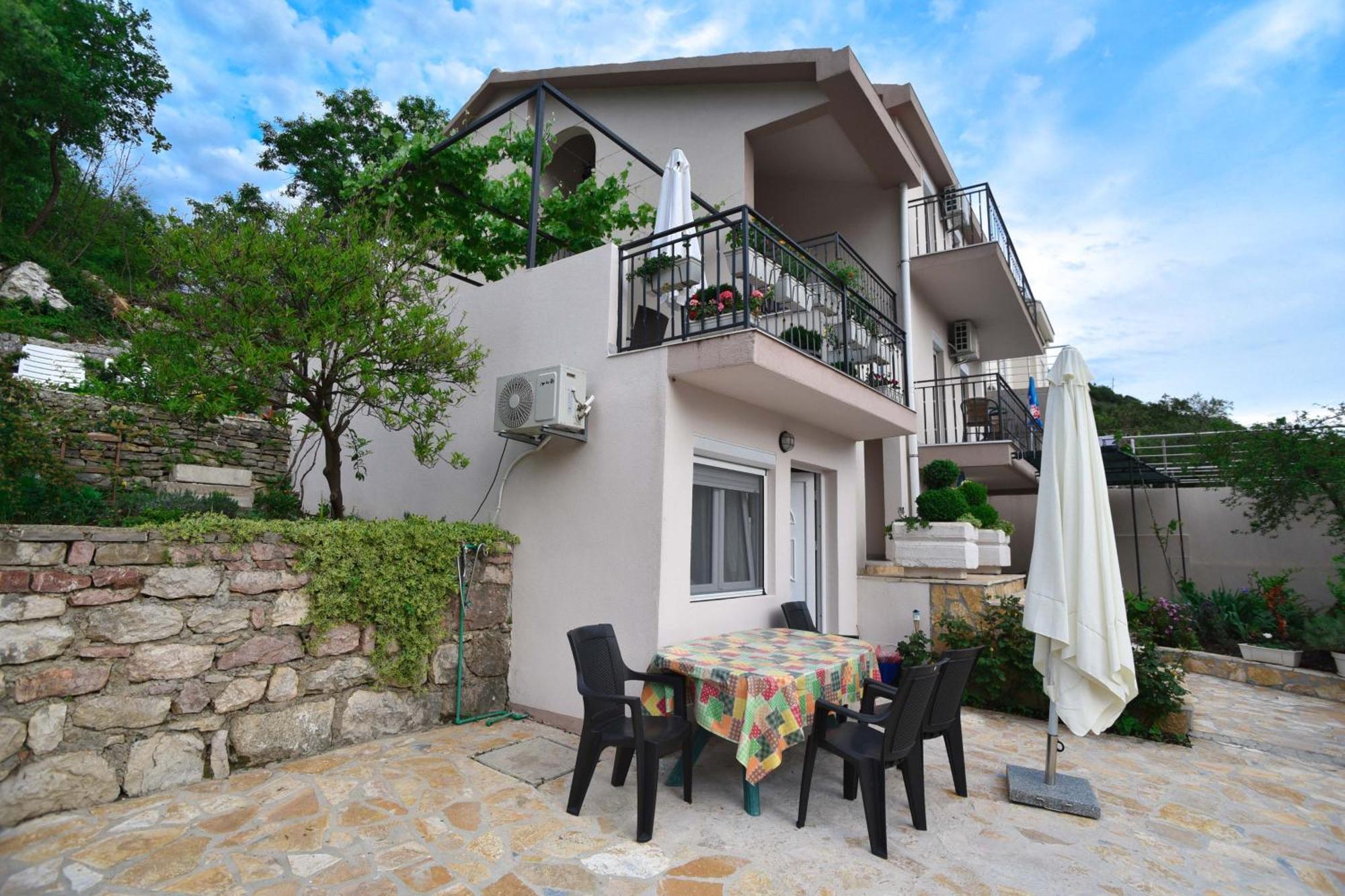Vila Lucice Petrovac Exteriör bild