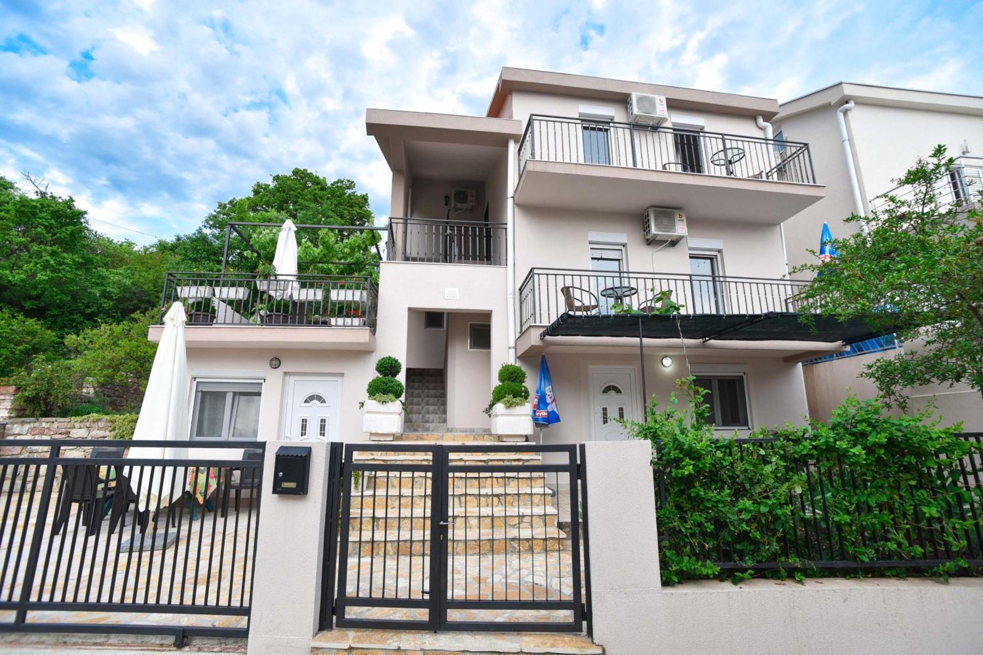 Vila Lucice Petrovac Exteriör bild