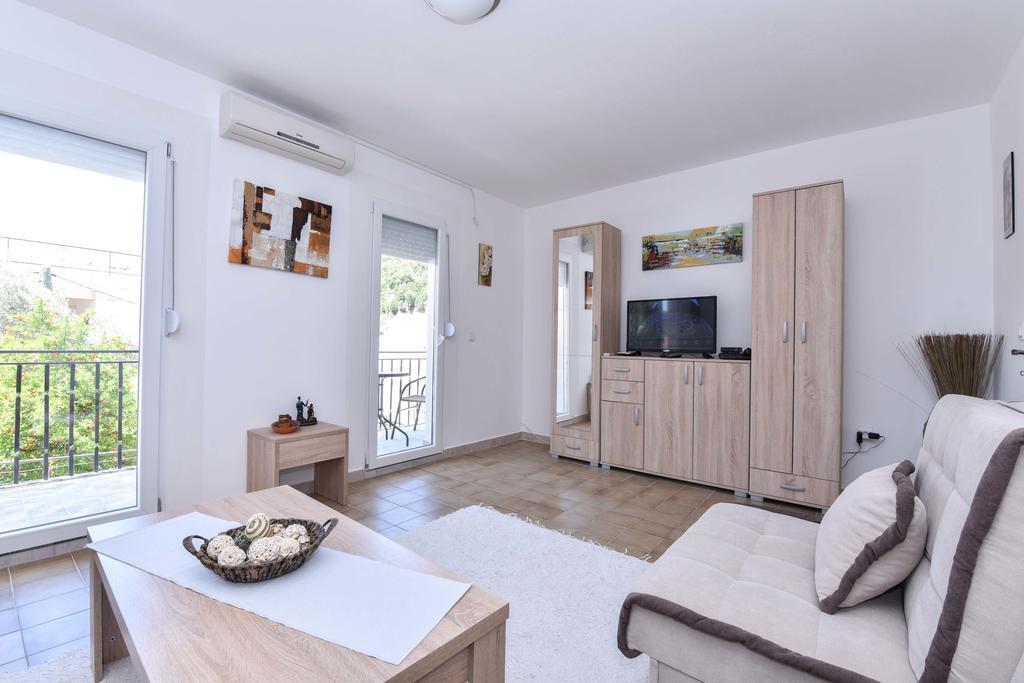 Vila Lucice Petrovac Exteriör bild