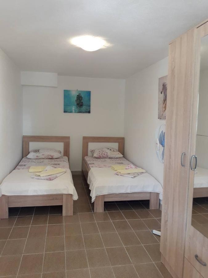 Vila Lucice Petrovac Exteriör bild